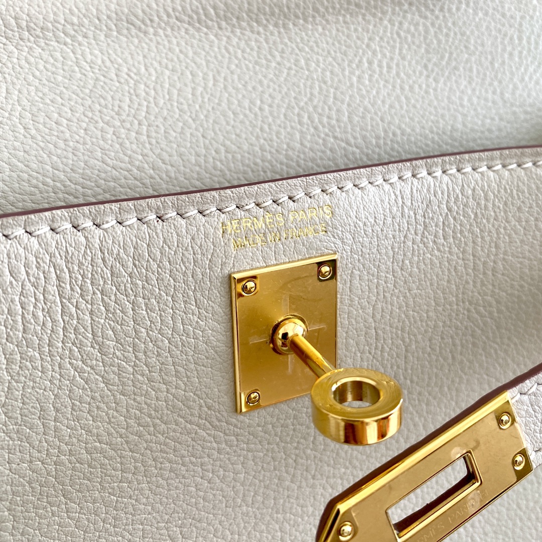 Hermes Kelly Danse Evercolor Bag In Cream White Color